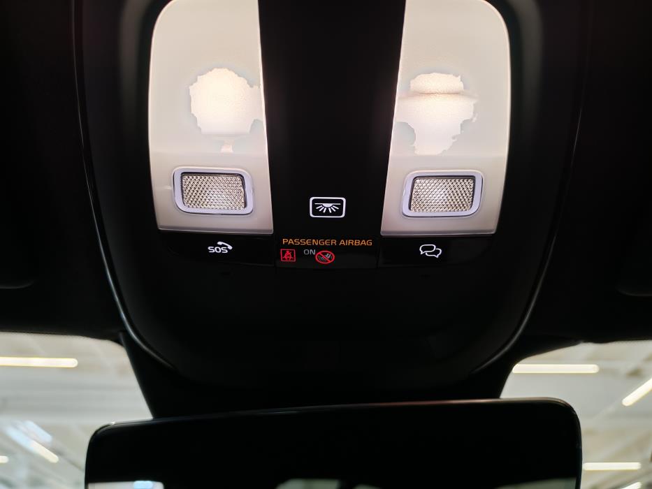 VOLVO EX40 2026