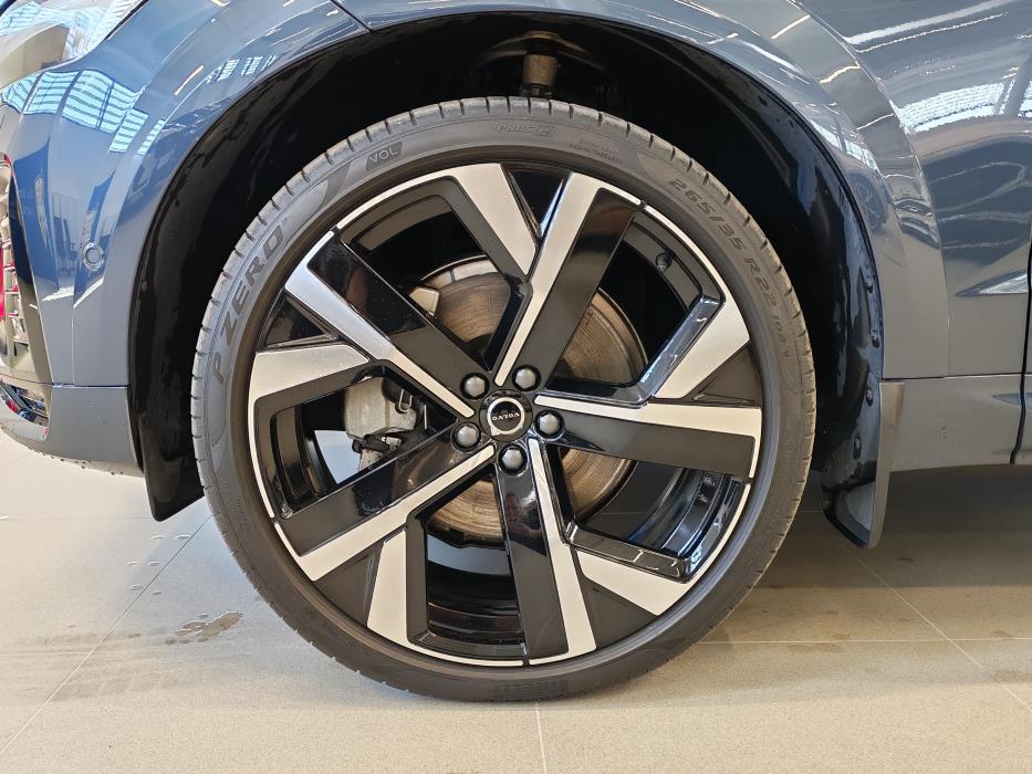 VOLVO XC60 2026