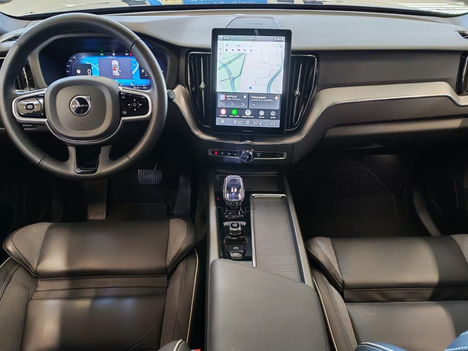 VOLVO XC60 2026