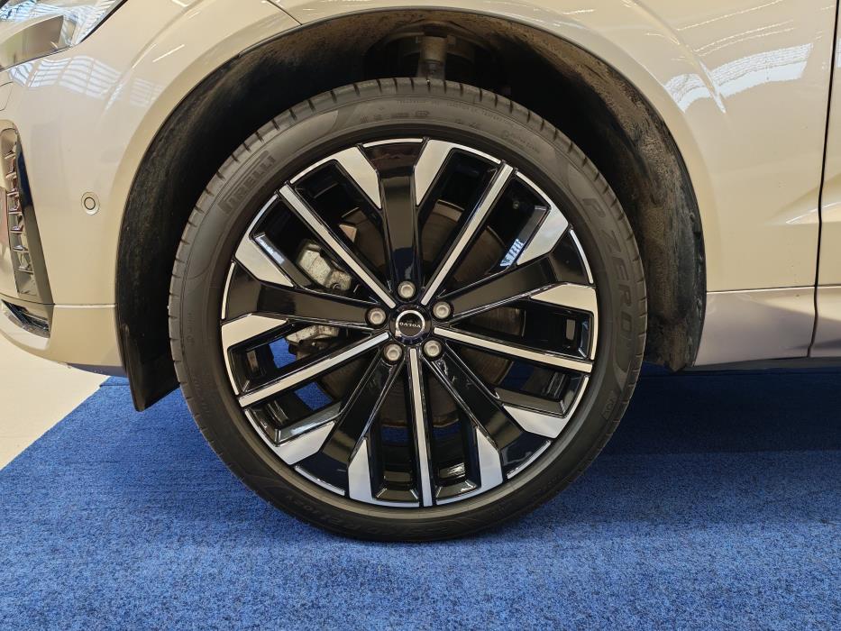 VOLVO XC60 2026