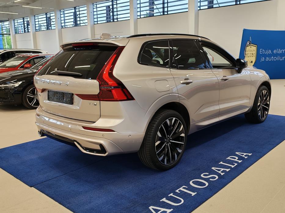 VOLVO XC60 2026