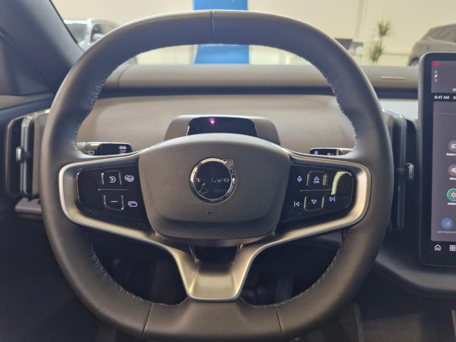 VOLVO EX30 2025