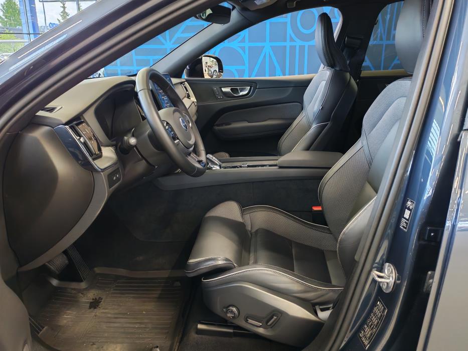 VOLVO XC60 2026