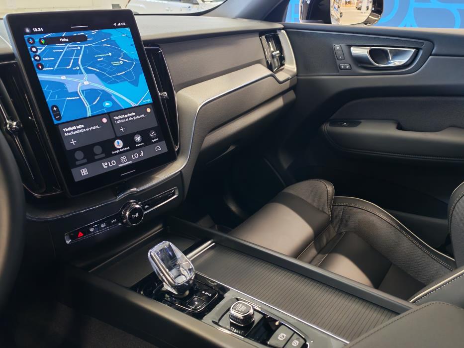 VOLVO XC60 2026