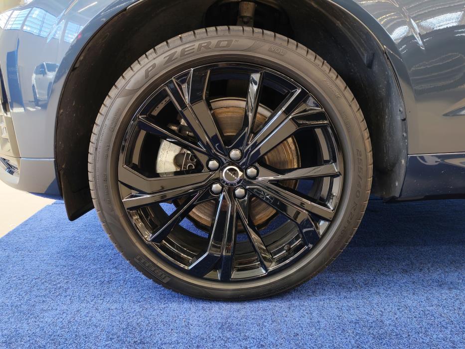 VOLVO XC60 2026