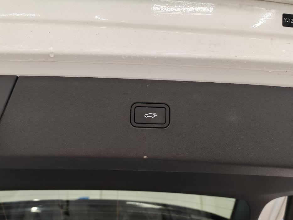VOLVO EX30 2025