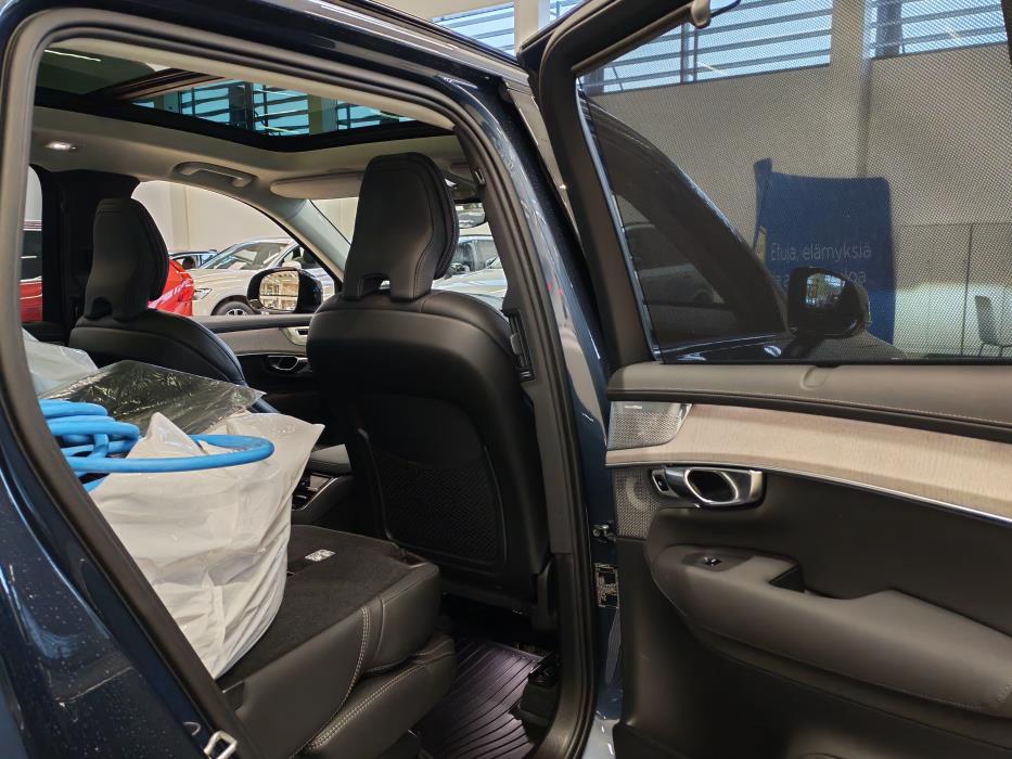 VOLVO XC90 2025
