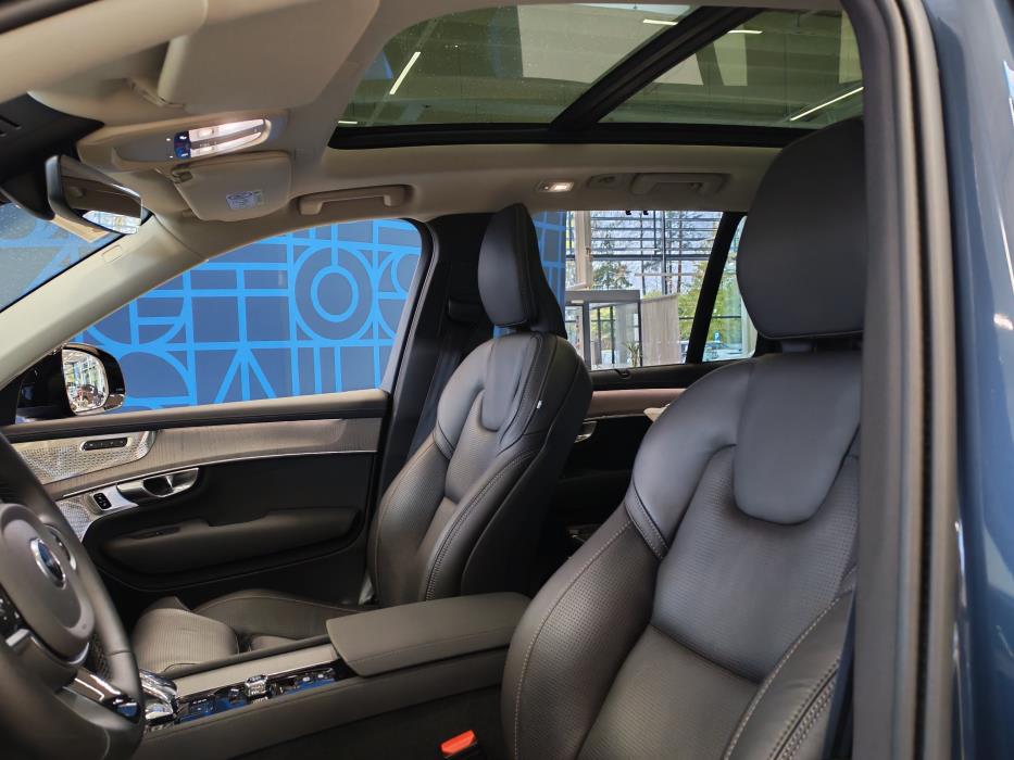 VOLVO XC90 2025