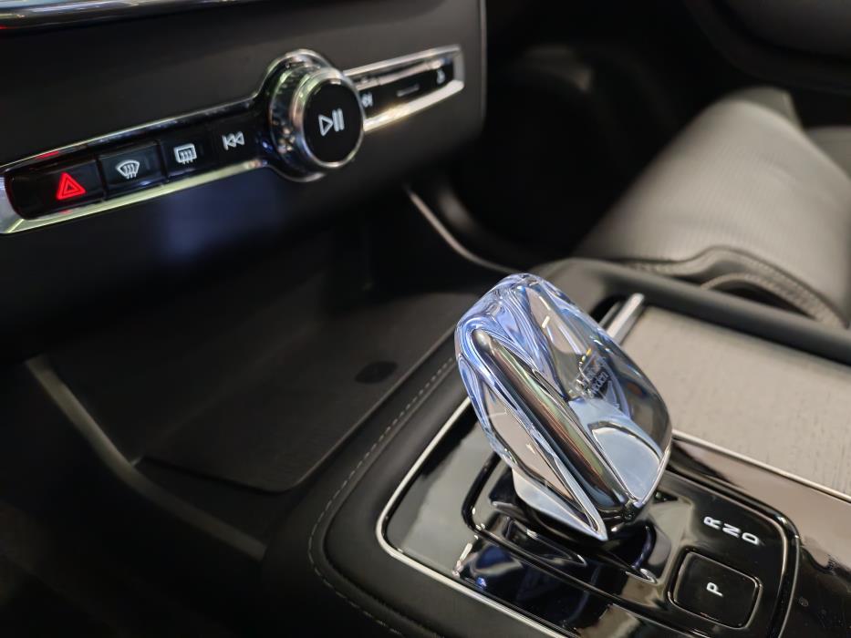 VOLVO XC90 2025