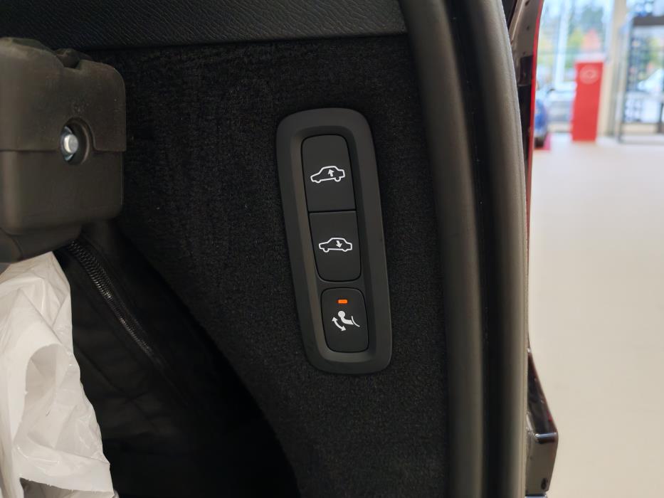 VOLVO XC90 2025