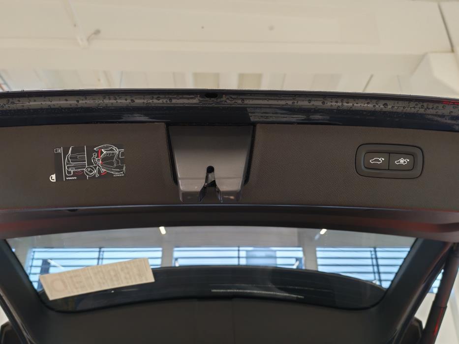 VOLVO XC90 2025