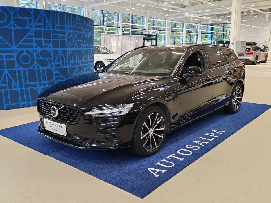VOLVO V60 2023