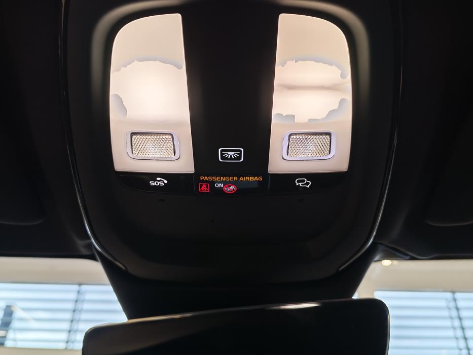 VOLVO V60 2023