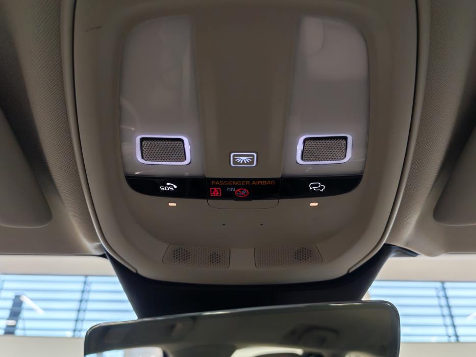 VOLVO V60 2023