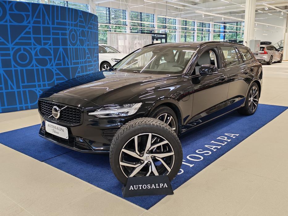 VOLVO V60 2023