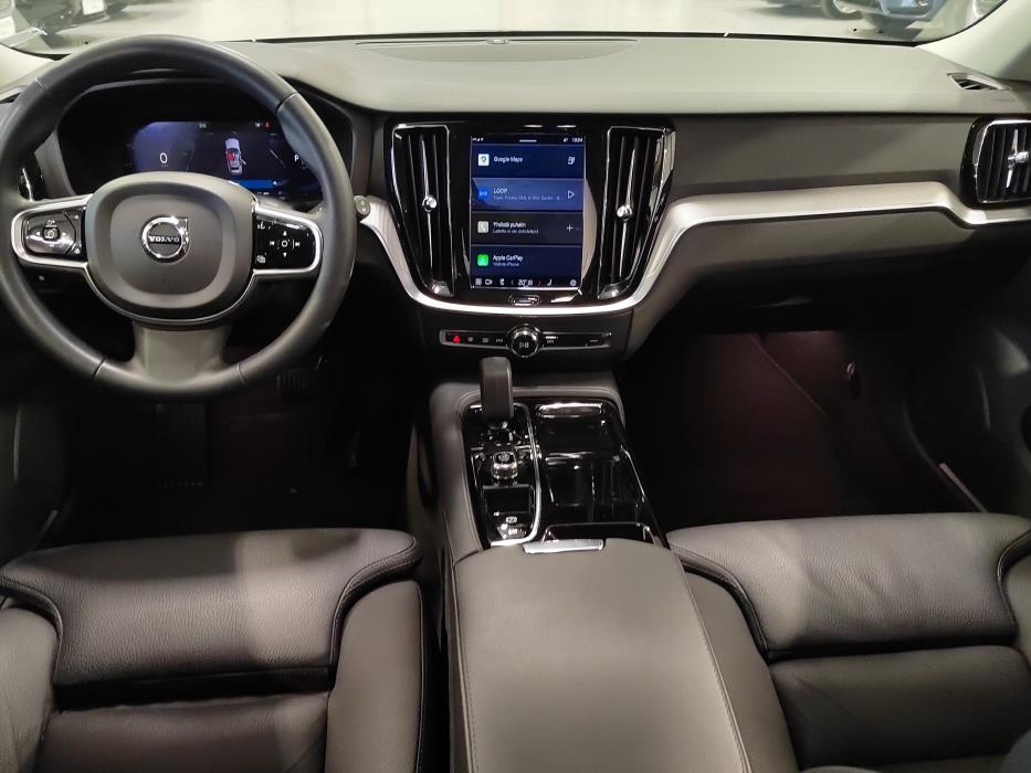 VOLVO V60 2023