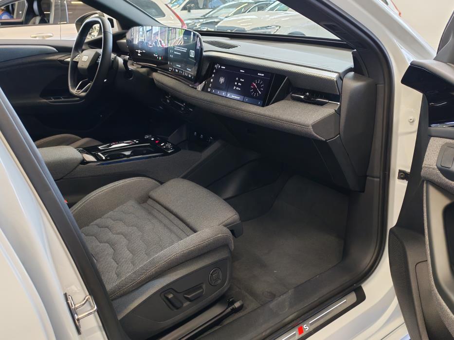 AUDI A6 e-tron 2025