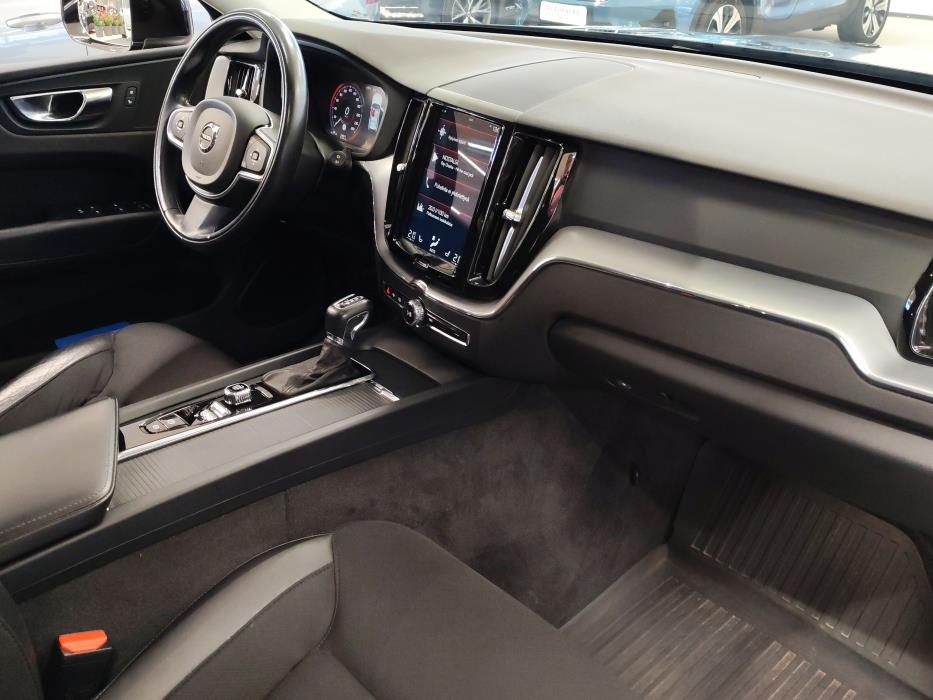 VOLVO XC60 2018