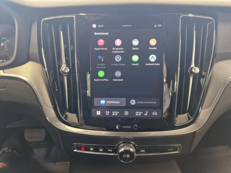 VOLVO V60 2024
