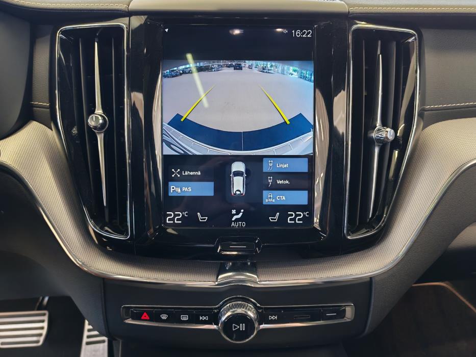 VOLVO XC60 2020