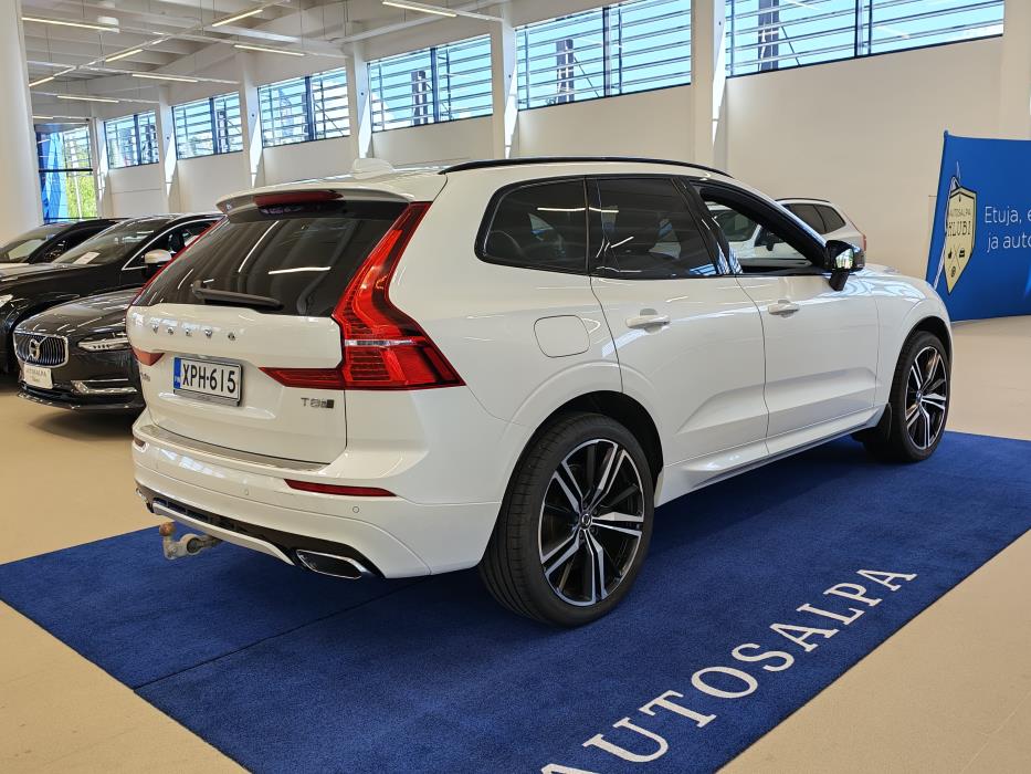 VOLVO XC60 2020