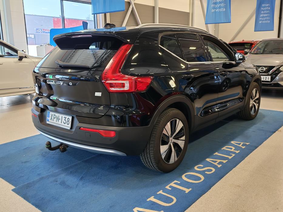VOLVO XC40 2021