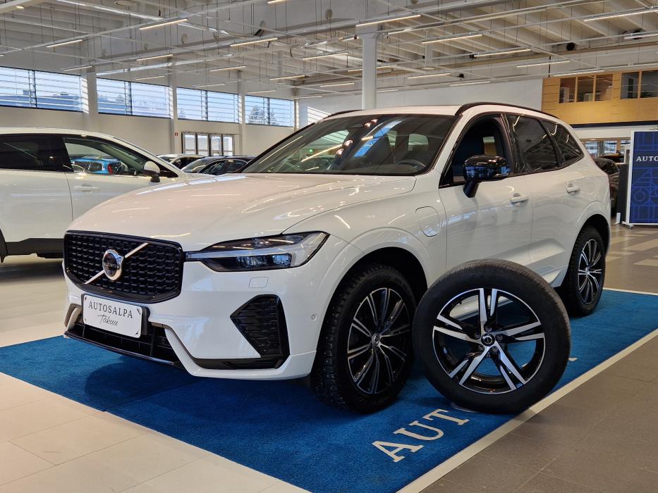 VOLVO XC60 2022