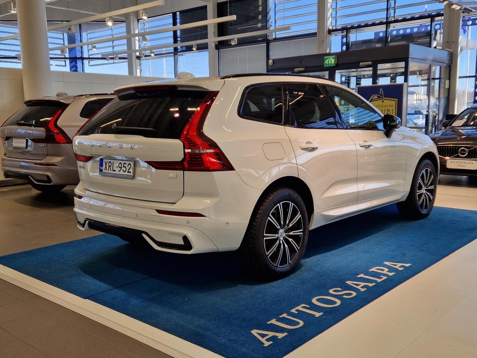 VOLVO XC60 2022