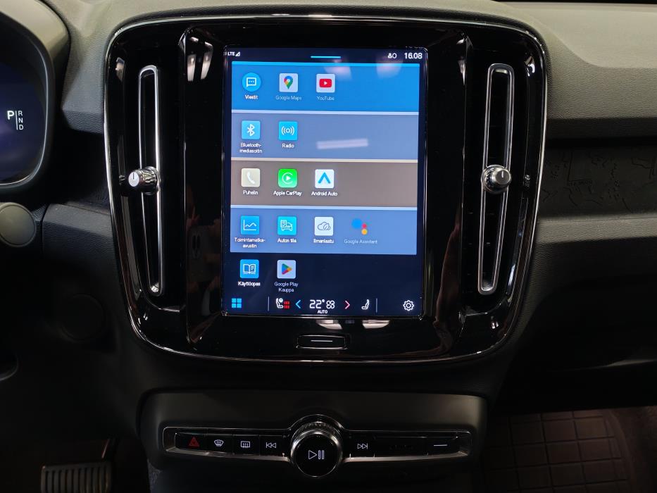 VOLVO C40 2023