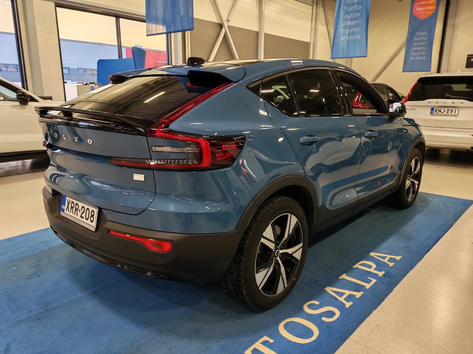 VOLVO C40 2023