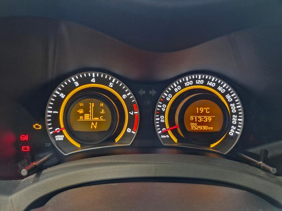 TOYOTA Auris 2011