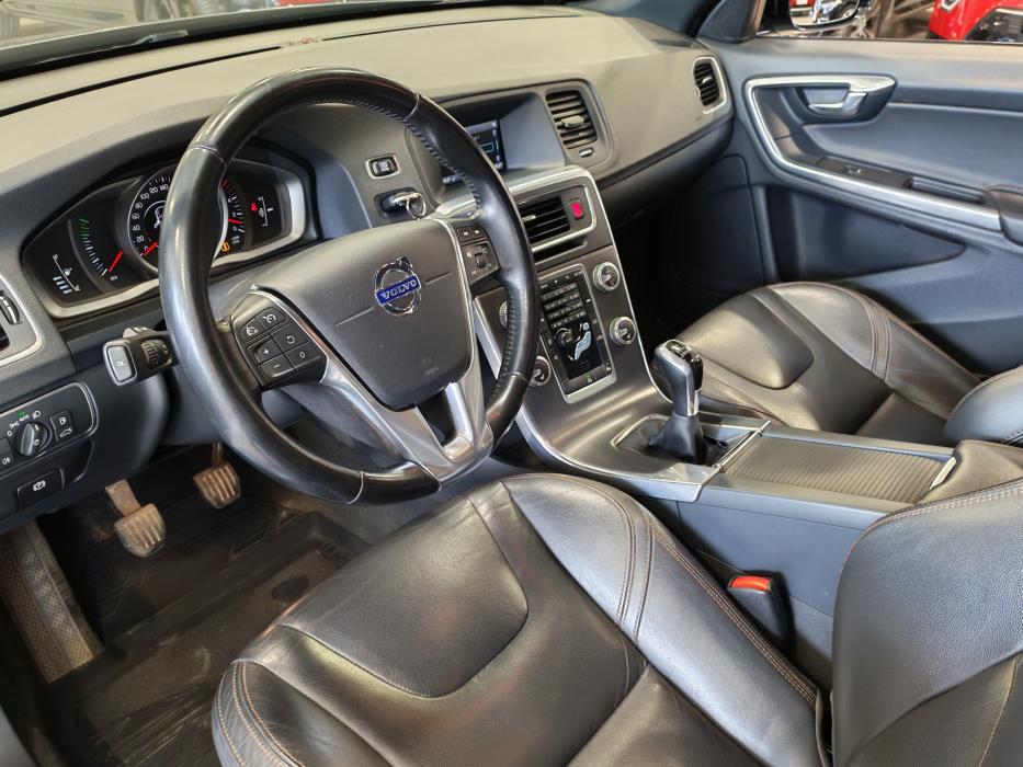 VOLVO S60 2016