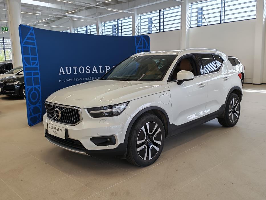 VOLVO XC40 2020