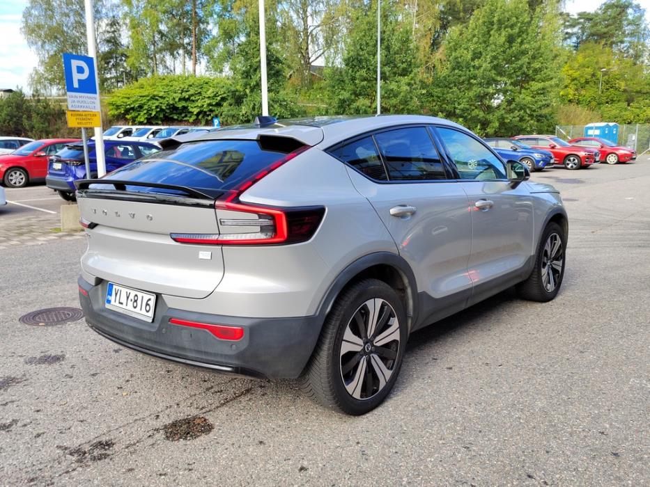 VOLVO C40 2023