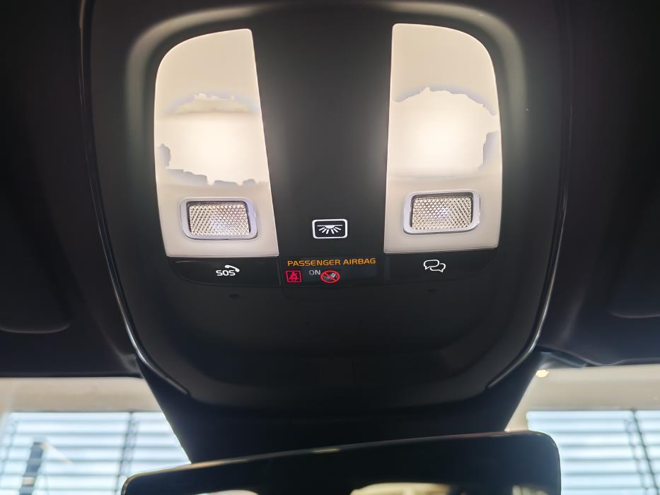 VOLVO V60 2023