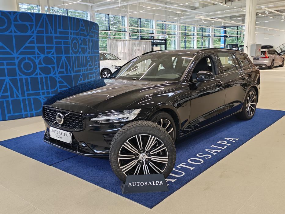 VOLVO V60 2023