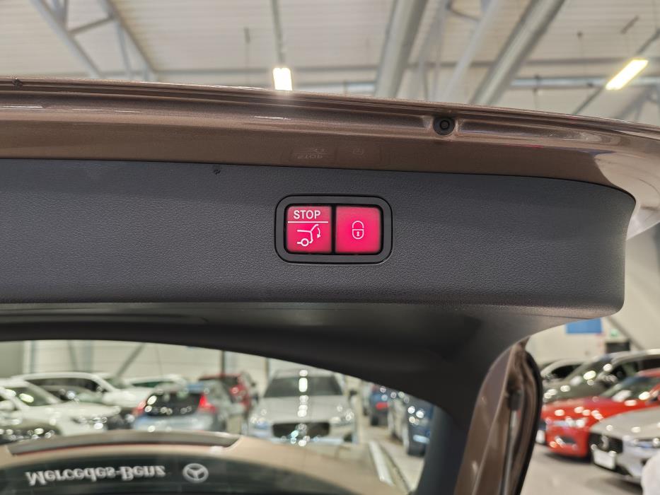 MERCEDES-BENZ E 2024