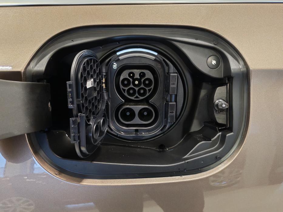 MERCEDES-BENZ E 2024