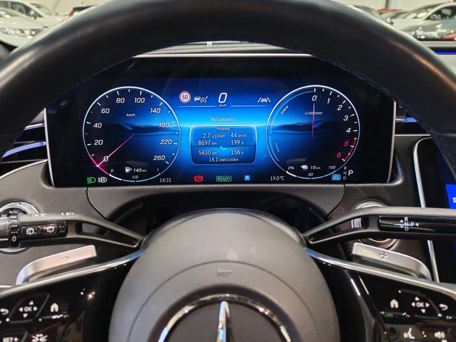 MERCEDES-BENZ E 2024