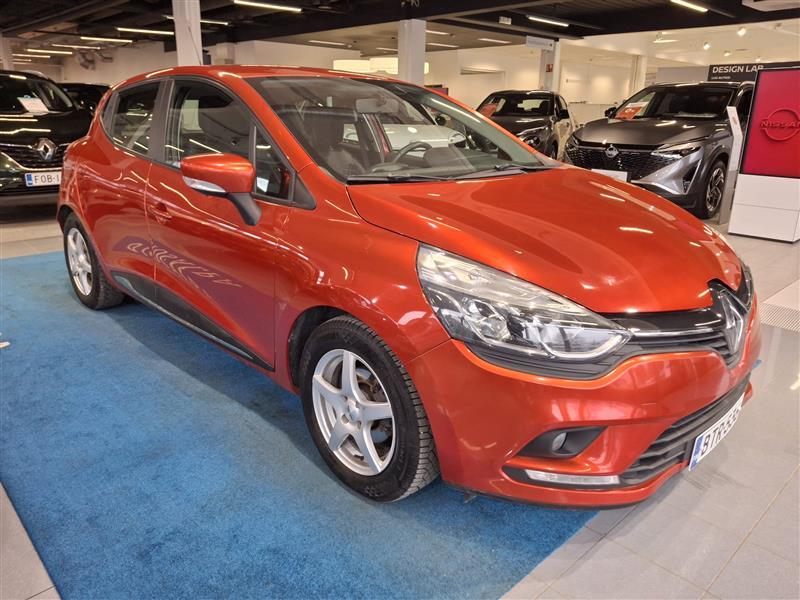 RENAULT Clio 2016