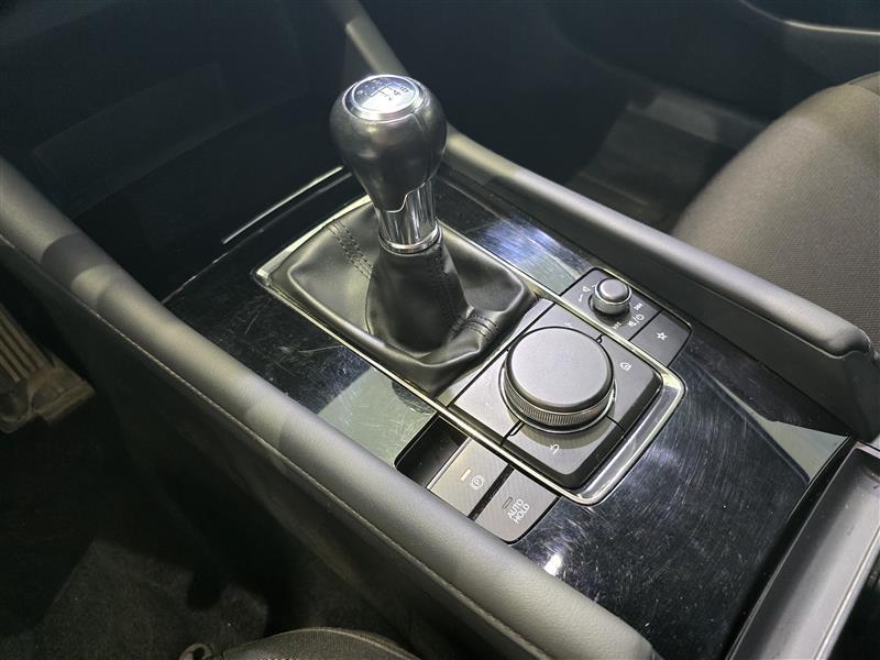 MAZDA 3 2019