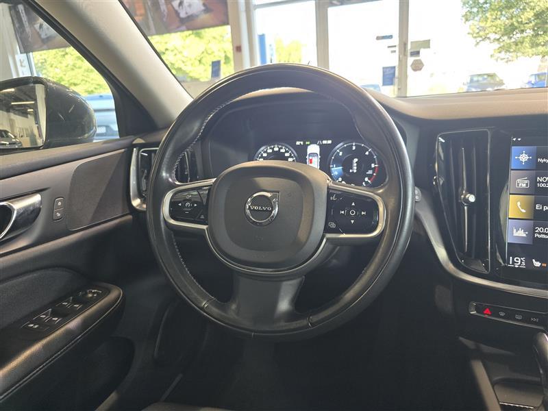 VOLVO V60 2020