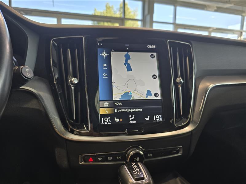 VOLVO V60 2020