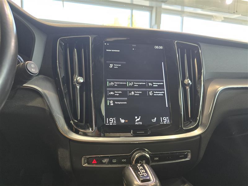 VOLVO V60 2020