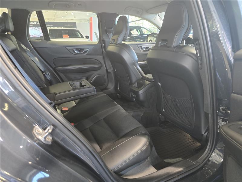 VOLVO V60 2020
