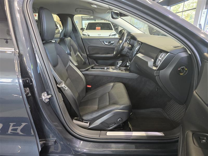 VOLVO V60 2020