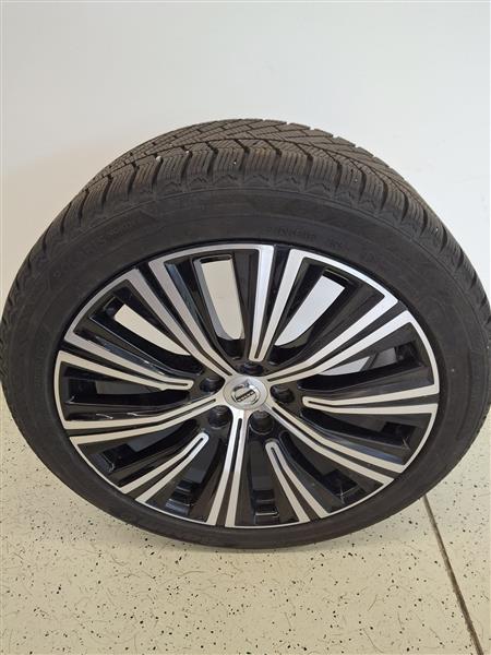 VOLVO V90 2022