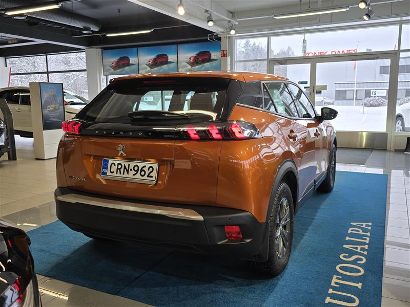 PEUGEOT e-2008 2023