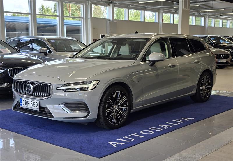 VOLVO V60 2024