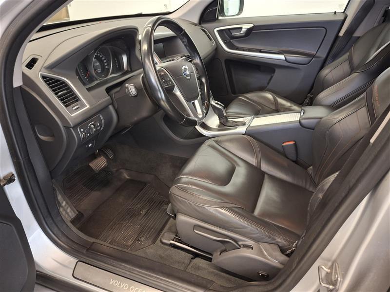 VOLVO XC60 2015
